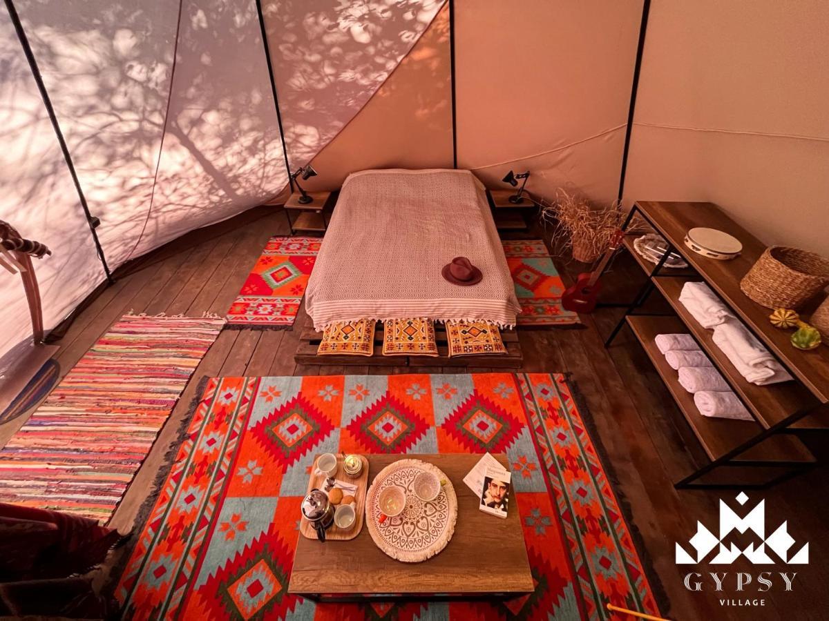 Gipsy Village Park Hotel Asureti Екстер'єр фото