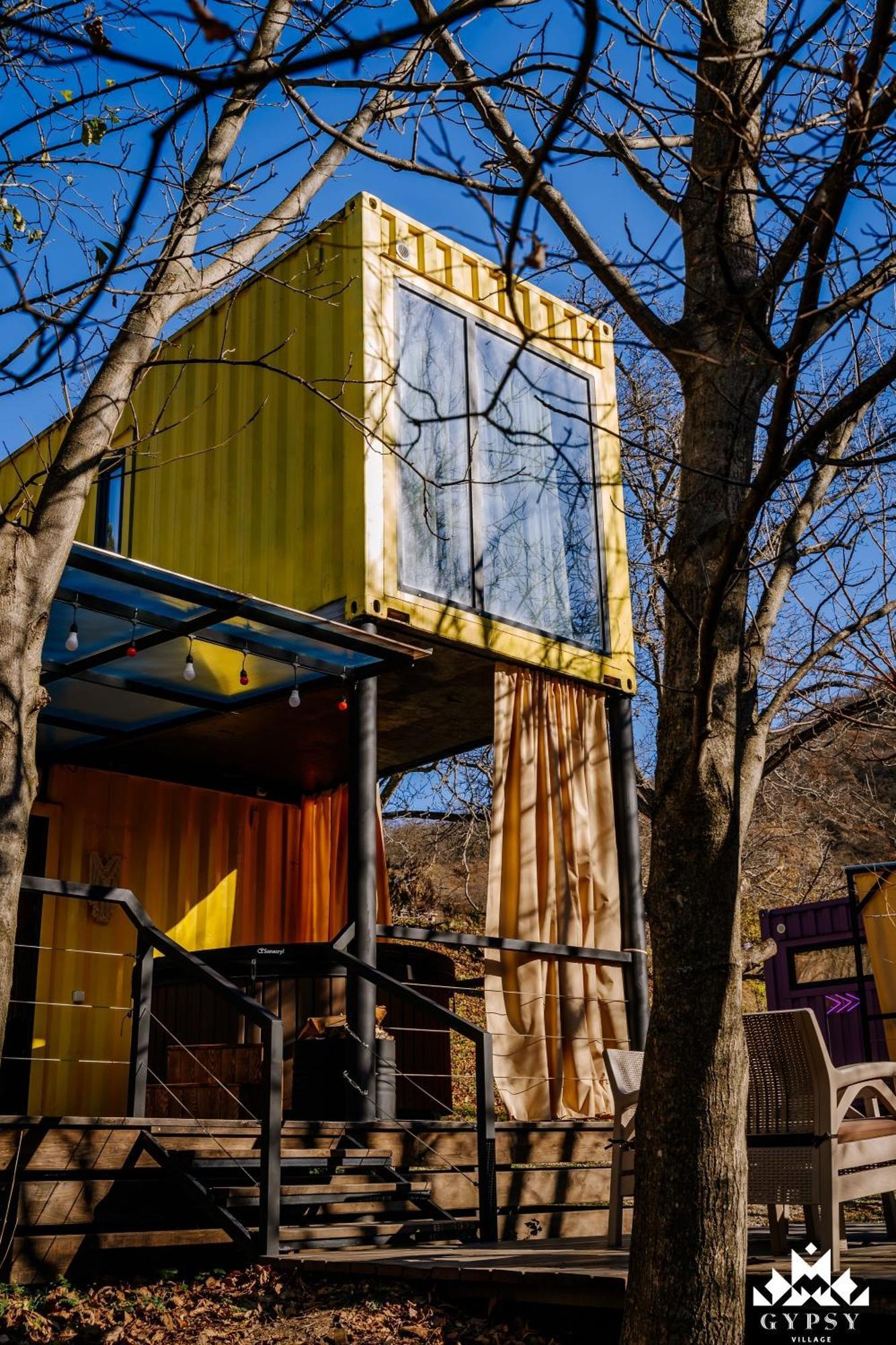 Gipsy Village Park Hotel Asureti Екстер'єр фото