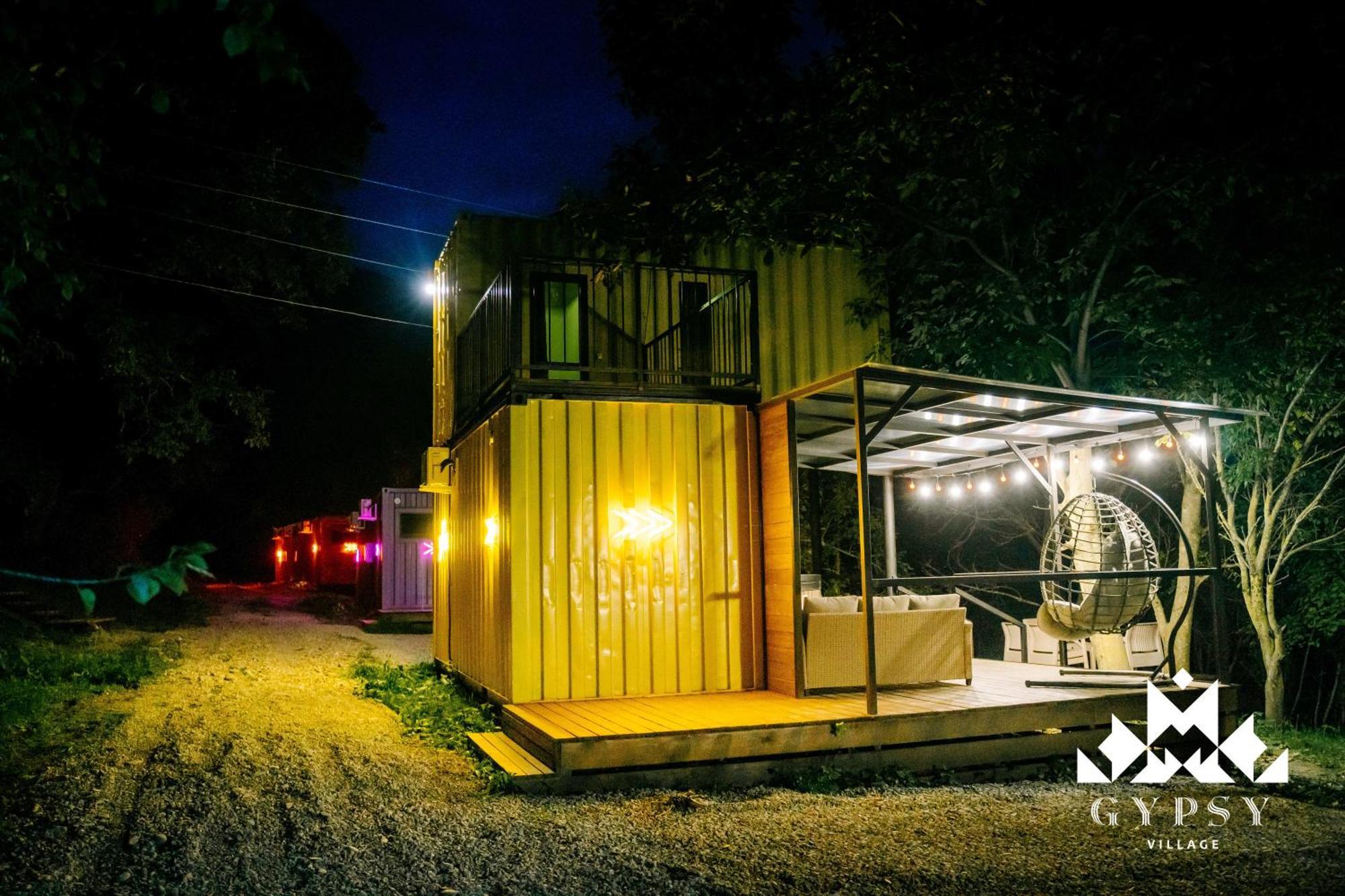 Gipsy Village Park Hotel Asureti Екстер'єр фото