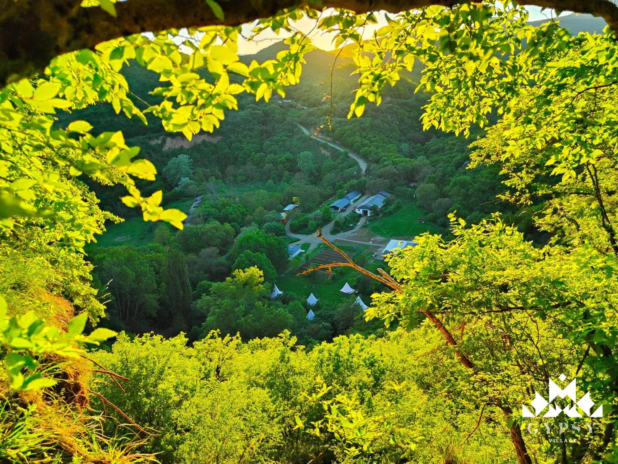 Gipsy Village Park Hotel Asureti Екстер'єр фото
